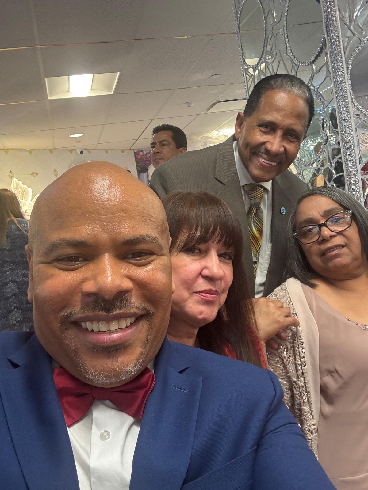 Foto de visita de invitados especiales